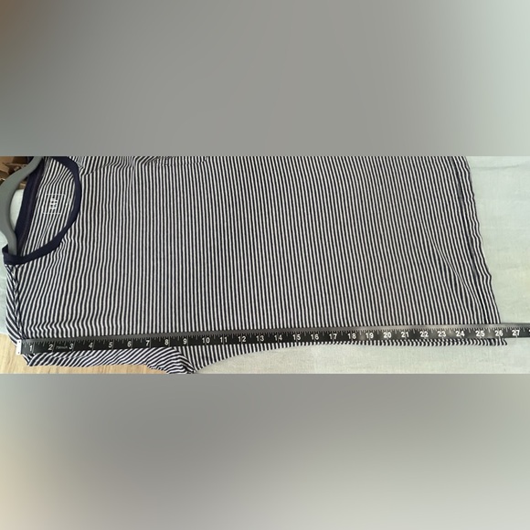 Gap Men’s CrewNeck Blue & White Shirt - Picture 7 of 11